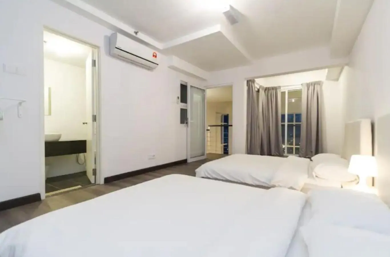 Maritime Suites Penang 日落洞